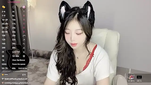 美女yukiyyuu44在线直播