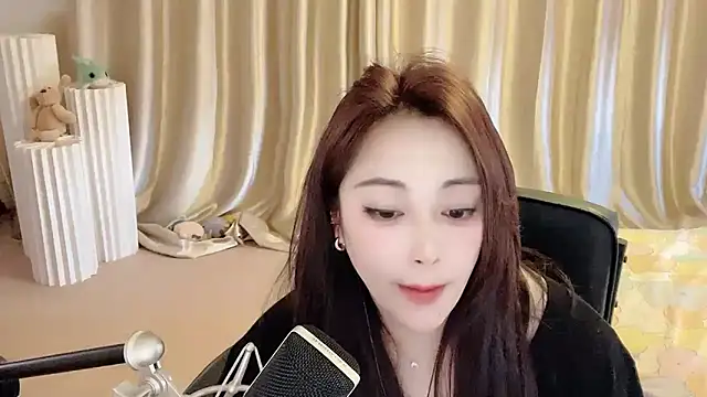 美女Daisy-77在线直播