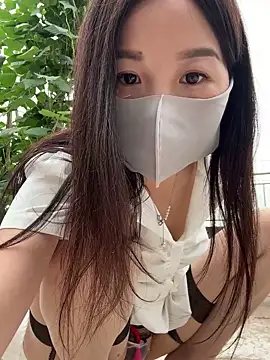美女SSSniang-在线直播