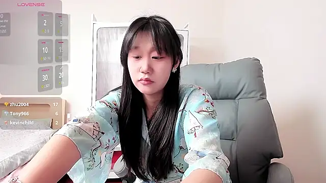 美女MaryH000在线直播