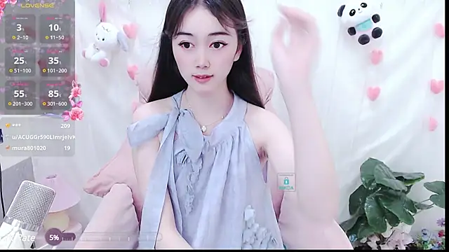 美女Hot-Kiki在线直播