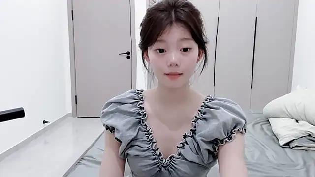 美女yang-yang-yang在线直播