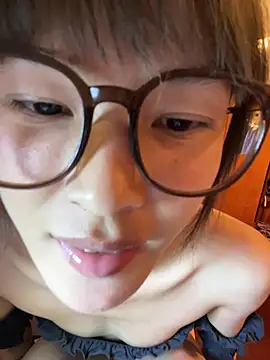 美女lijia125216在线直播