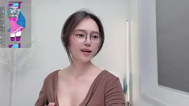美女Natasha2025在线直播