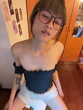 美女lijia125216在线直播