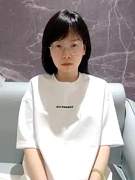 美女qxyqxy在线直播