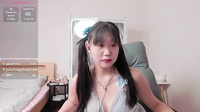 美女MaryH000在线直播