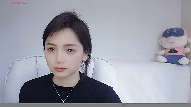 美女-Judy-在线直播