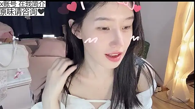美女xiangxiang813在线直播