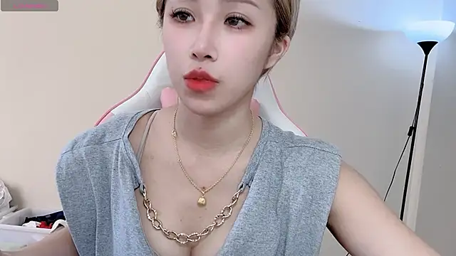 美女Judyshen在线直播