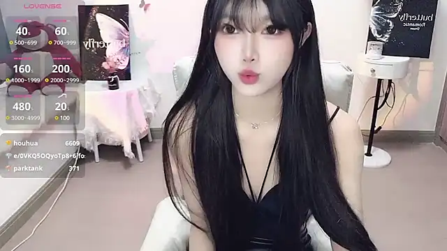 美女-EEBABY在线直播