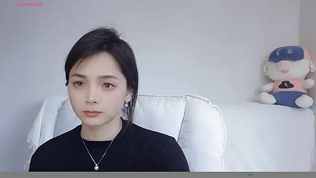 美女-Judy-在线直播