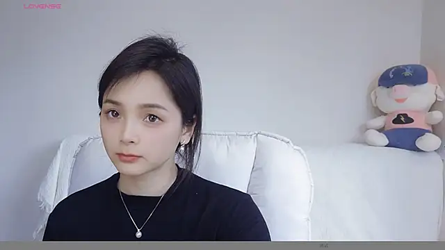 美女-Judy-在线直播