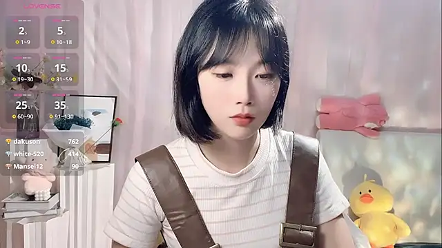 美女LaoSHI-999在线直播