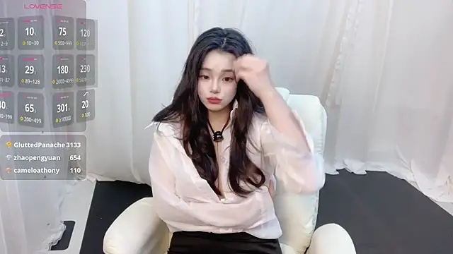 美女YIZHI_Koala在线直播