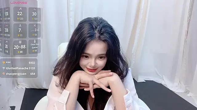 美女YIZHI_Koala在线直播