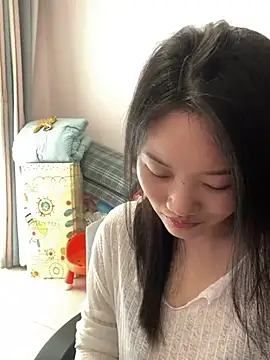 美女pangtouyubb在线直播