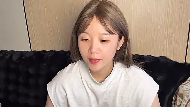 美女nanabaobao-199在线直播