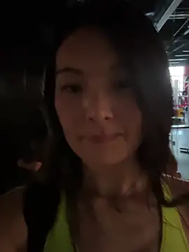 美女Ninazhang在线直播