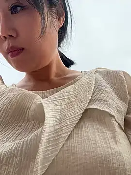 美女Mili-77在线直播