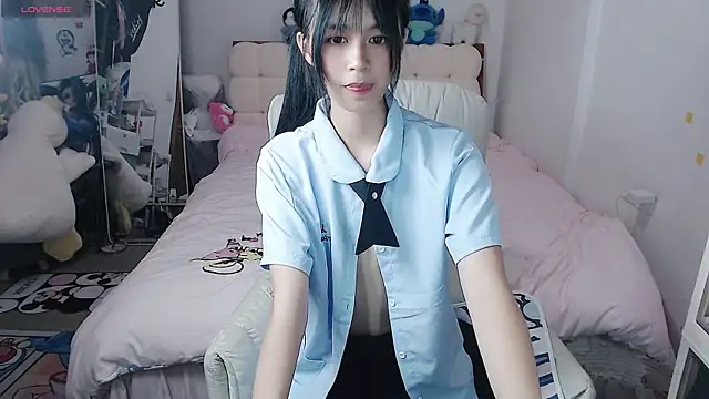美女kitten_229在线直播