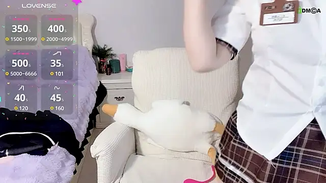 美女TW_doll在线直播
