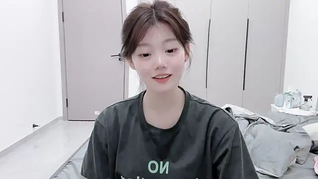 美女yang-yang-yang在线直播