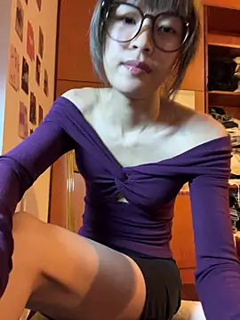 美女lijia125216在线直播