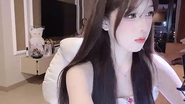 美女strawberryUU在线直播