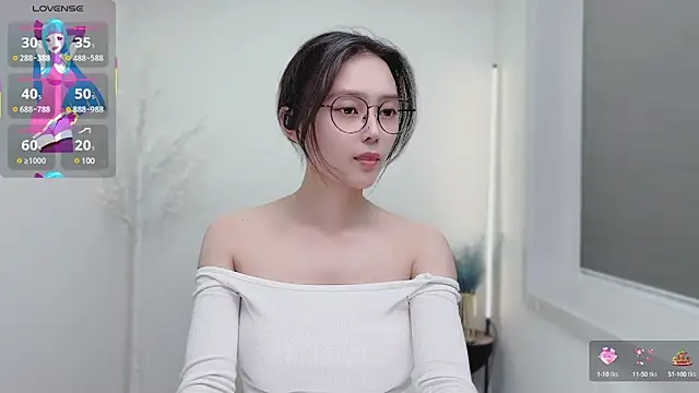 美女Natasha2025在线直播