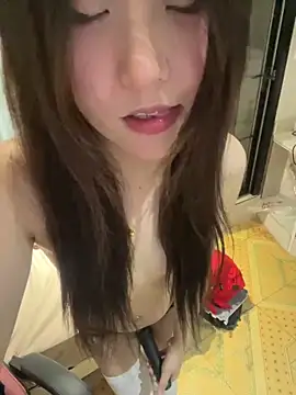 美女kkkiii889在线直播