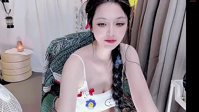 美女Yoyila_7在线直播