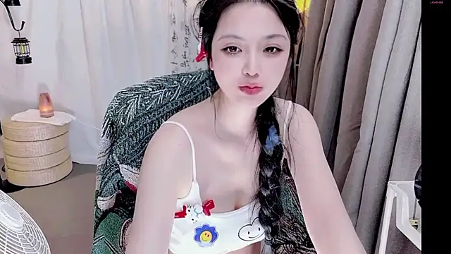 美女Yoyila_7在线直播