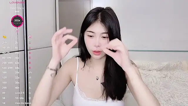 美女White-Star在线直播