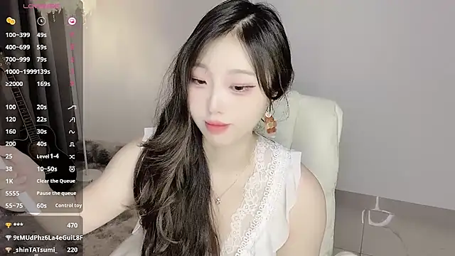 美女yukiyyuu44在线直播