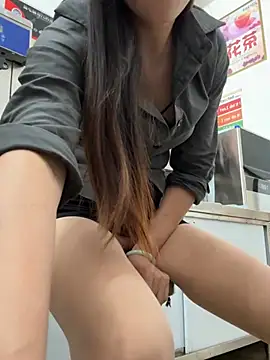 美女andii-1在线直播