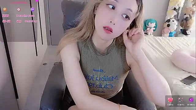 美女LuckyFish在线直播