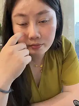 美女qinger2025在线直播