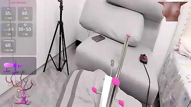 美女shishi_520在线直播