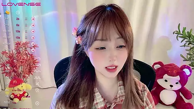 美女Echo-21在线直播