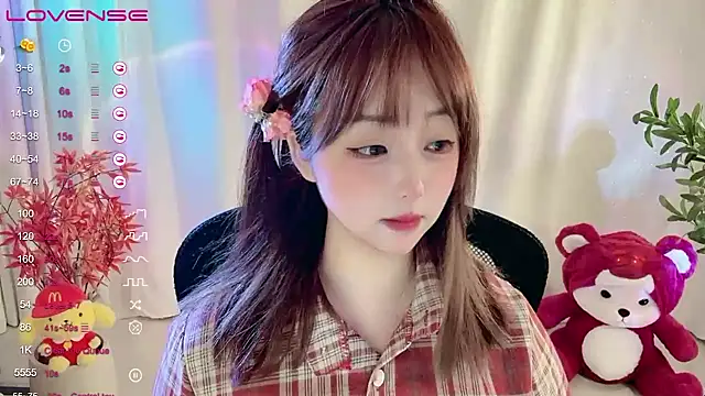 美女Echo-21在线直播