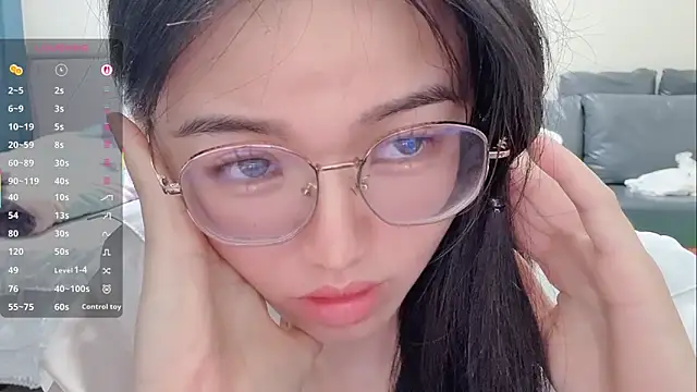 美女nansile-520在线直播