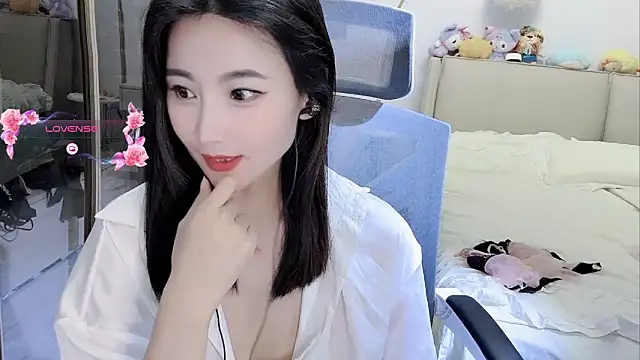 美女feifei-love在线直播