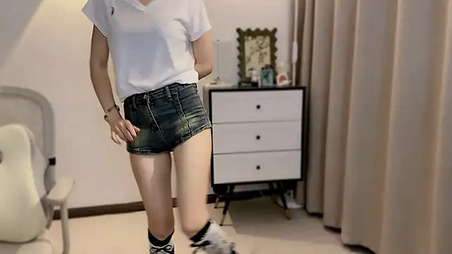 美女SHUIshui_在线直播