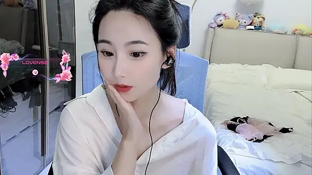 美女feifei-love在线直播
