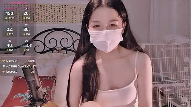 美女BingLin-在线直播