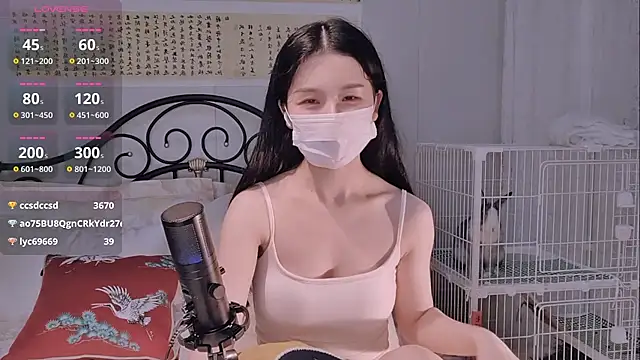 美女BingLin-在线直播