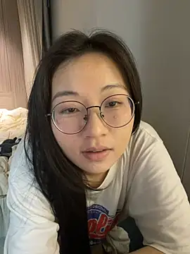 美女haiyan125216在线直播