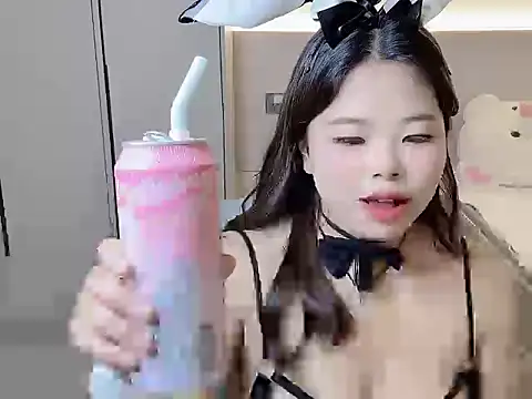 美女xiaotanbaby在线直播