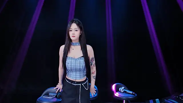 美女GIRLZ_ON_FIRE在线直播